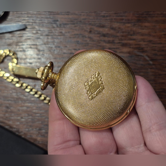 Oscar De La Renta Pocket Watch - Picture 5 of 12